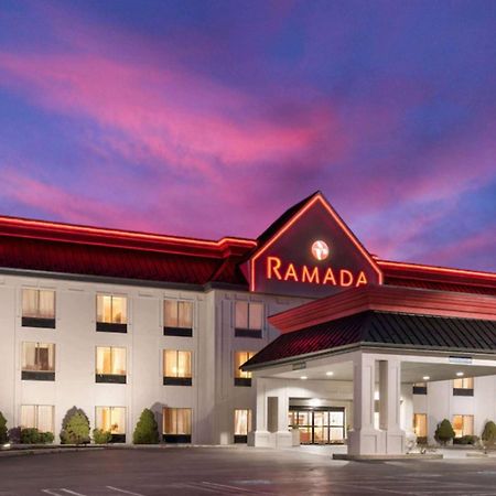 Ramada By Wyndham Harrisburg/Hershey Area Exterior photo