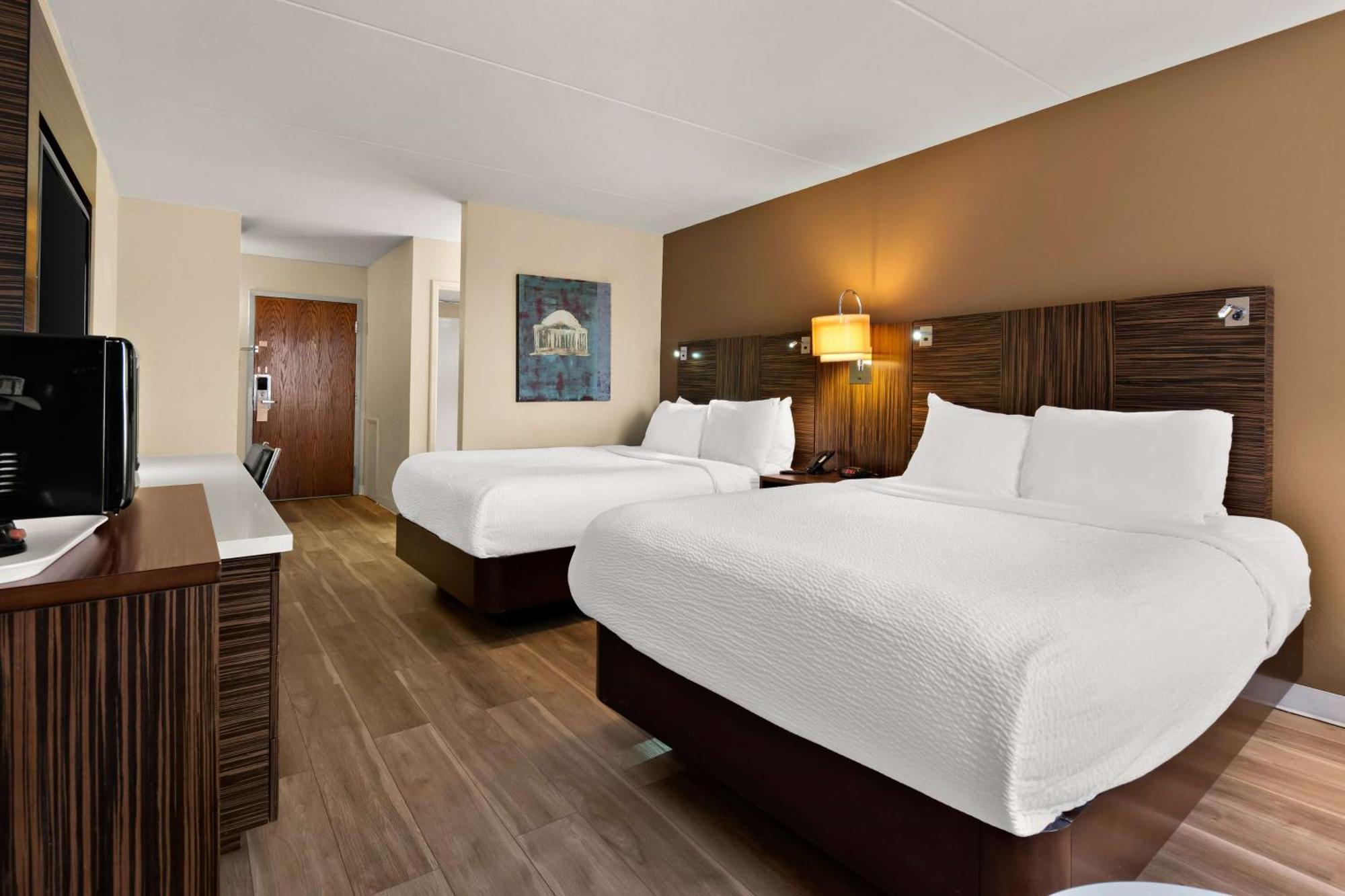 Ramada By Wyndham Harrisburg/Hershey Area Exterior photo