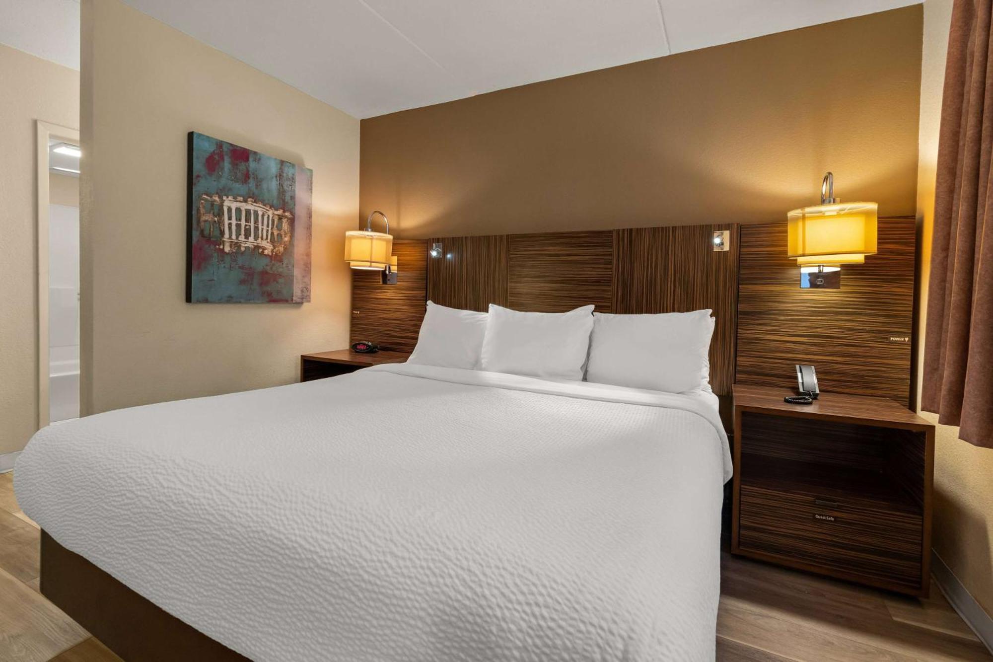 Ramada By Wyndham Harrisburg/Hershey Area Exterior photo